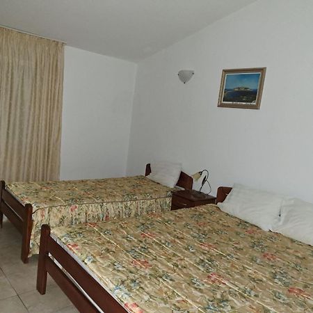 Appartement The Four Fish à Petrovac Extérieur photo