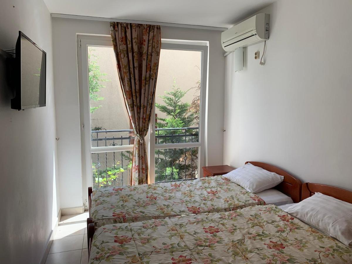 Appartement The Four Fish à Petrovac Extérieur photo