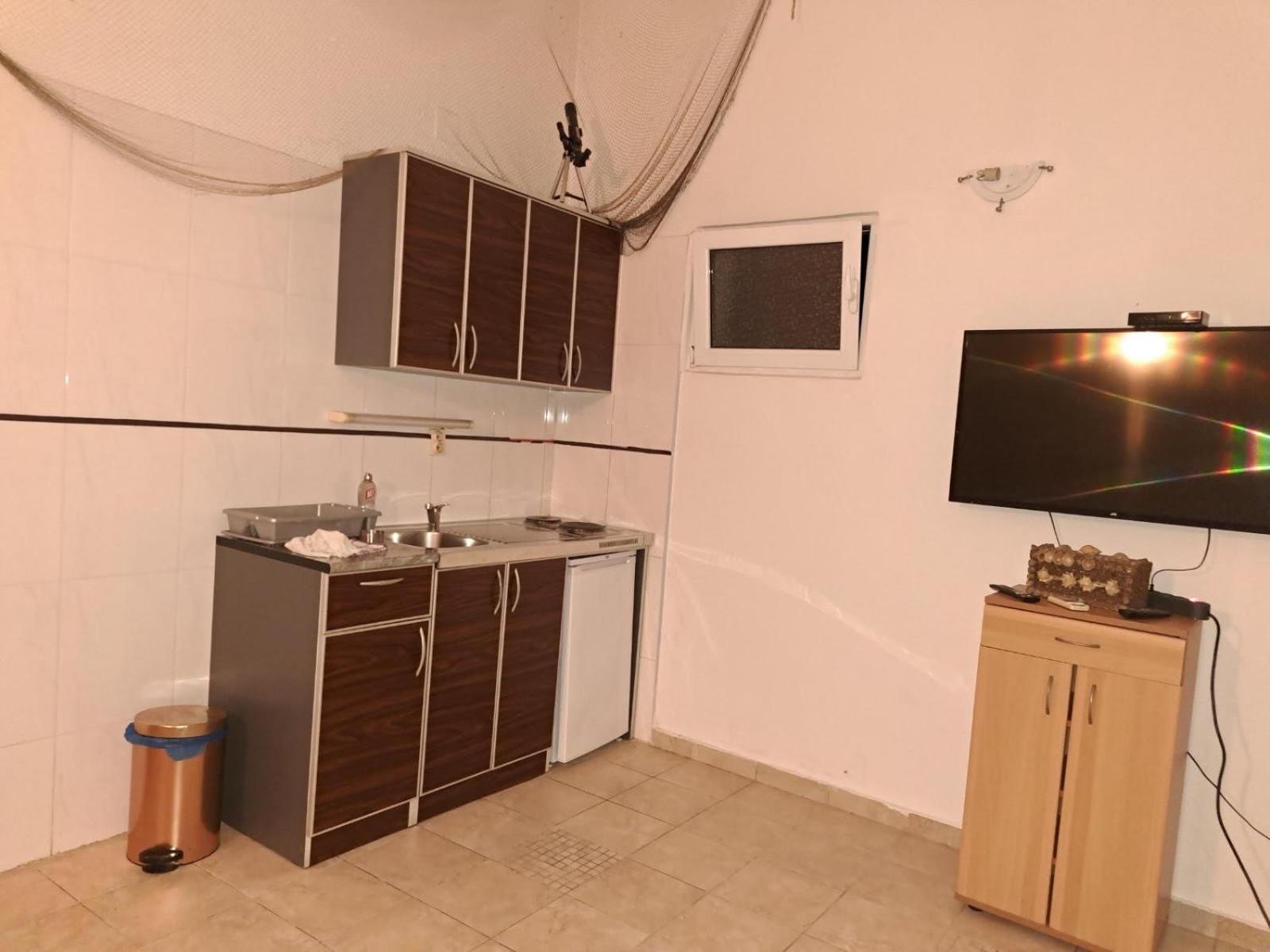 Appartement The Four Fish à Petrovac Extérieur photo